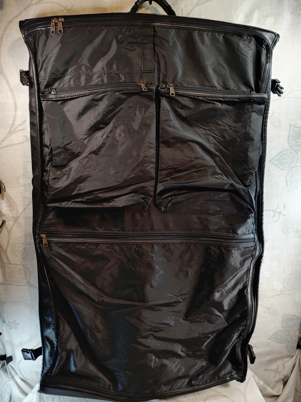 Carlo Amboldi Black Genuine Leather Garment Bag